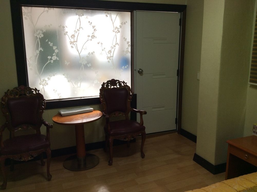 Busanjang Motel Bagian luar foto