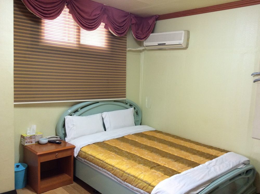 Busanjang Motel Bagian luar foto