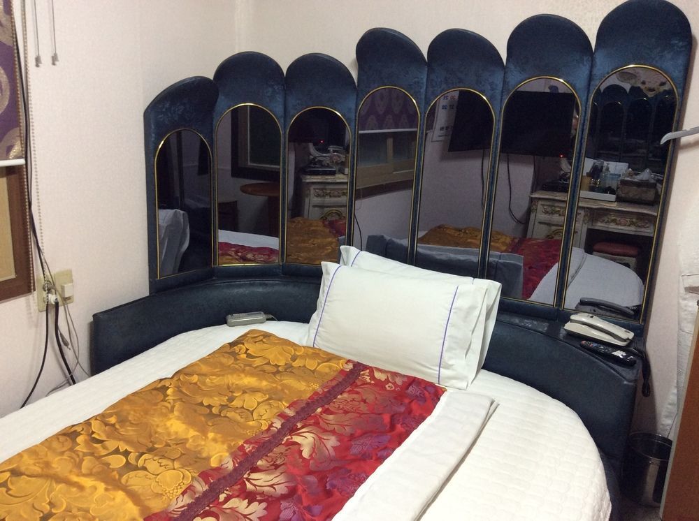 Busanjang Motel Bagian luar foto